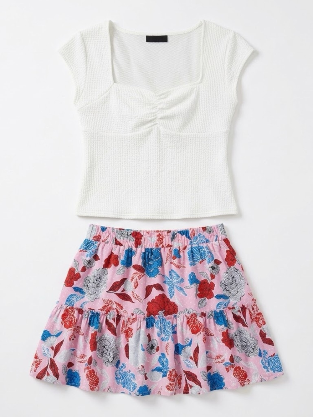 Halogen White Sweetheart Top & BB Dakota Floral Ruffle Skirt Coquette Outfit M